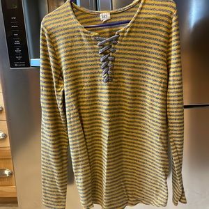 Like new BKE top from Buckle only worn once